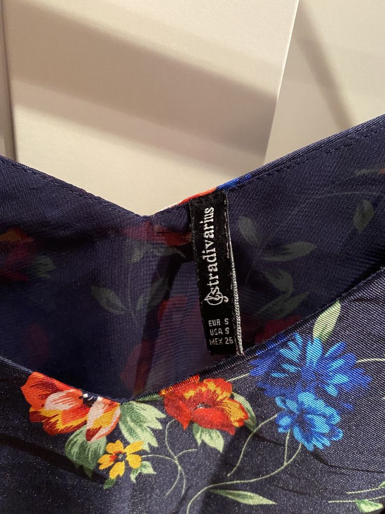 Bluzka na ramiączkach Stradivarius