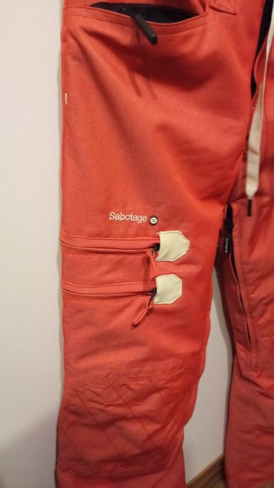 Spodnie narciarskie ekskluzywnej firmy Sabotage