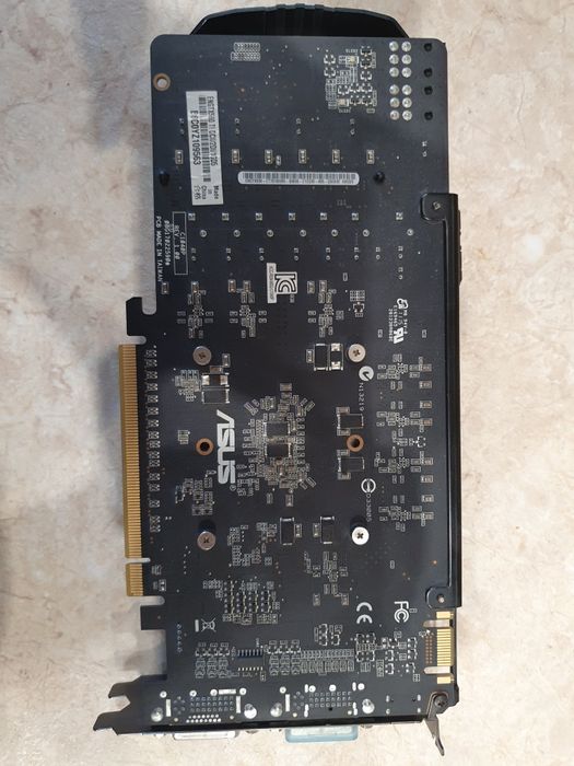 Видеокарта Asus GeForce GTX 560 Ti 1gb
