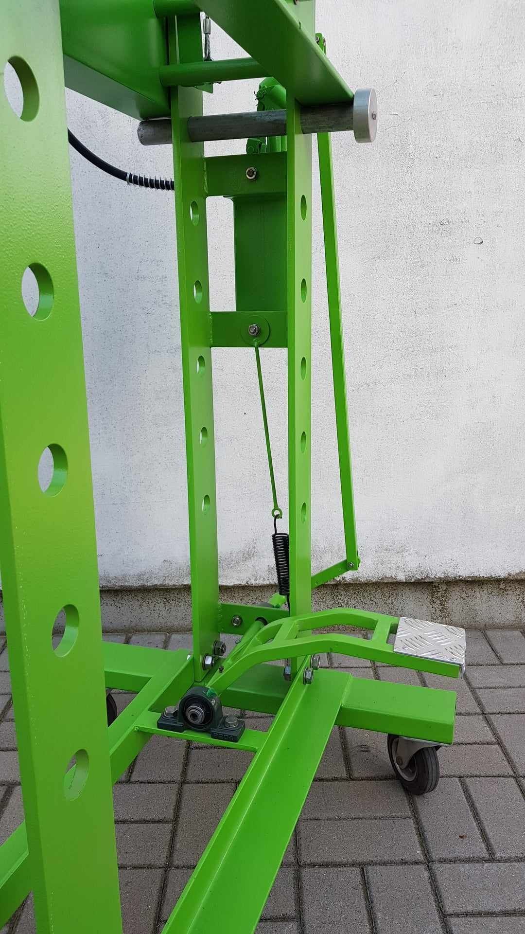 Solidna prasa hydrauliczna 30 ton, ruchomy cylinder, podnoszony stół