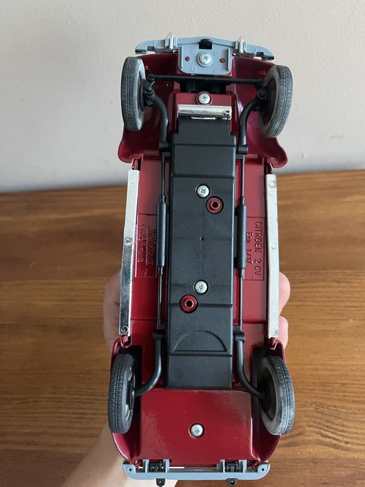 Sprzedam autko Citroëna 2CV 1:17 Solido
