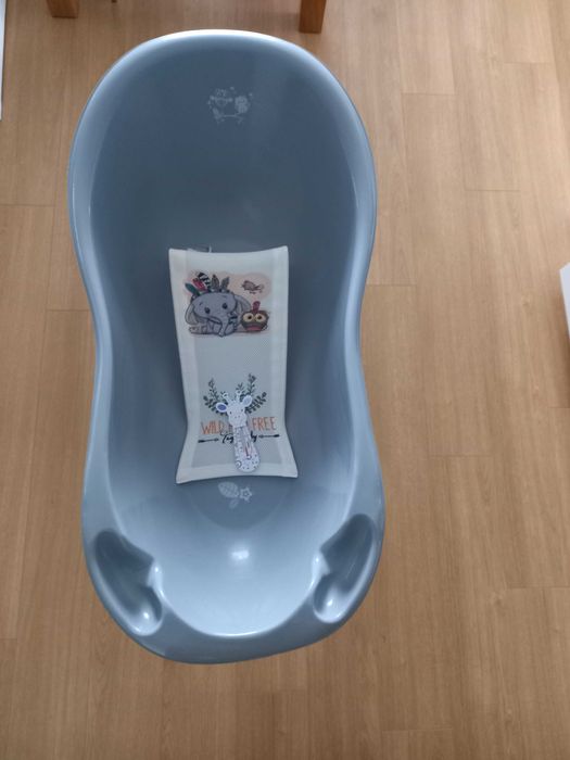 Zestaw,  wanienka ze stelażem
