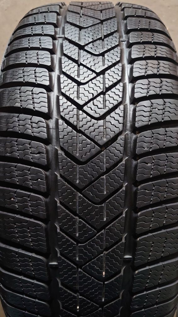 Пара зимних шин Pirelli Sottozero 3 winter 225/40 r19 225 40 19