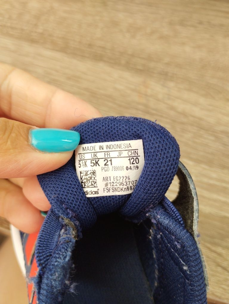 Adidas оригинал кроссовки детские