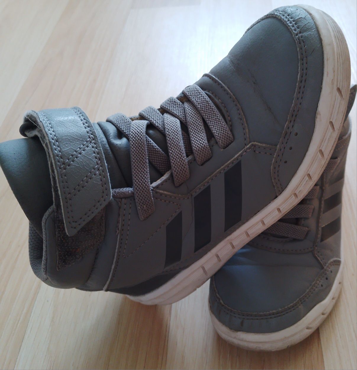 Adidas Hoops 31 wkł 19 cm wygodne buty na kostkę