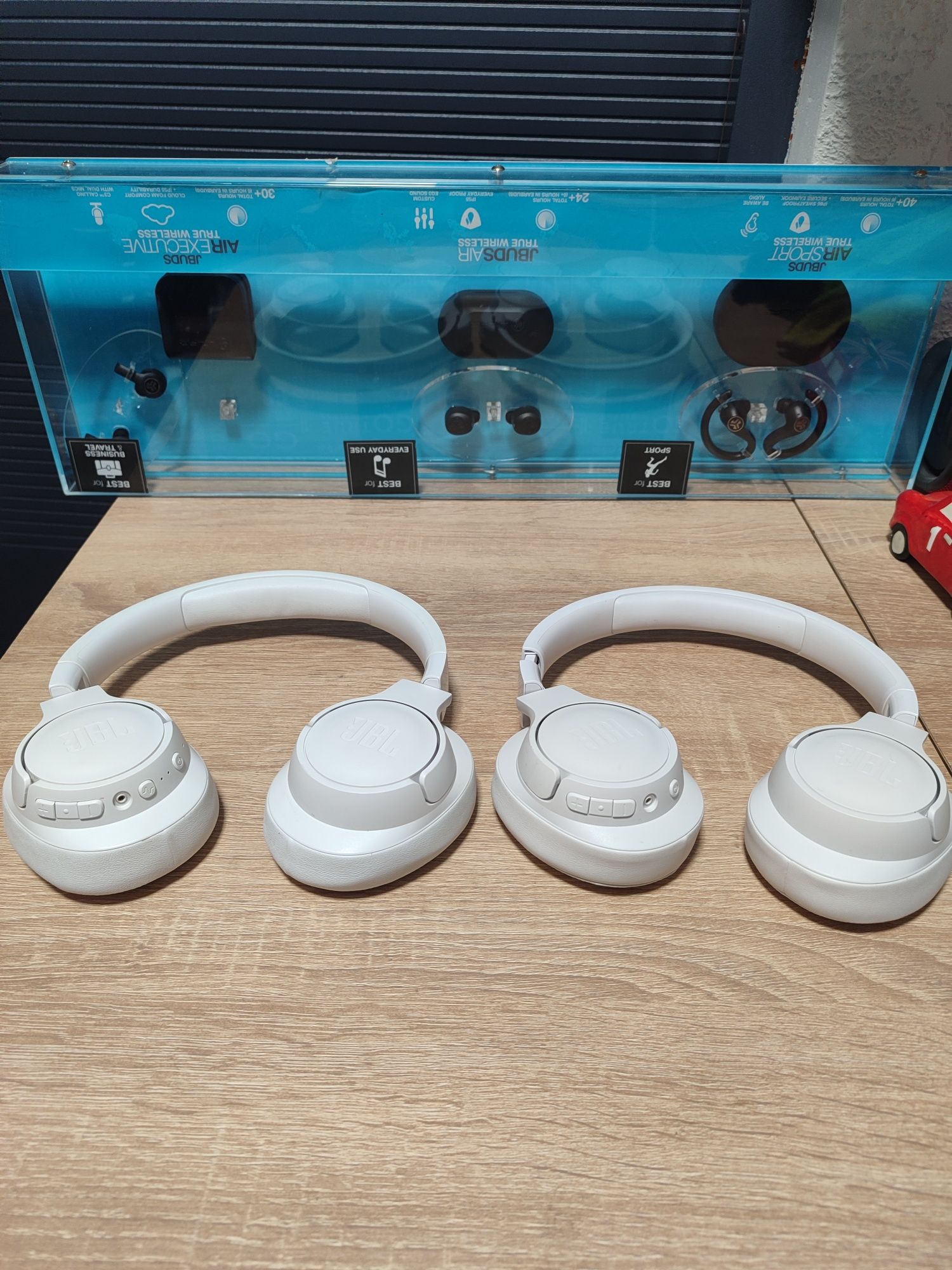 Навушники JBL Tune 760NC