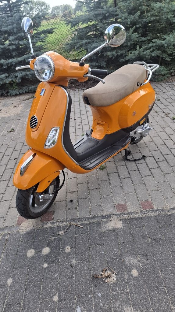 Piaggio Vespa LX 50