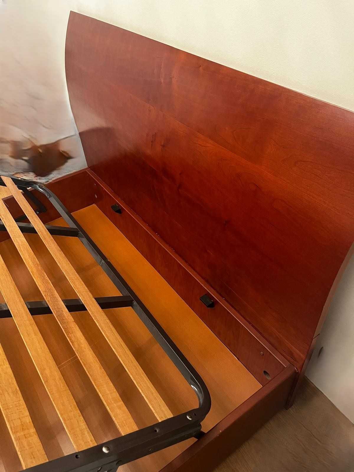 Cama de madeira com elevação + Cabeceira