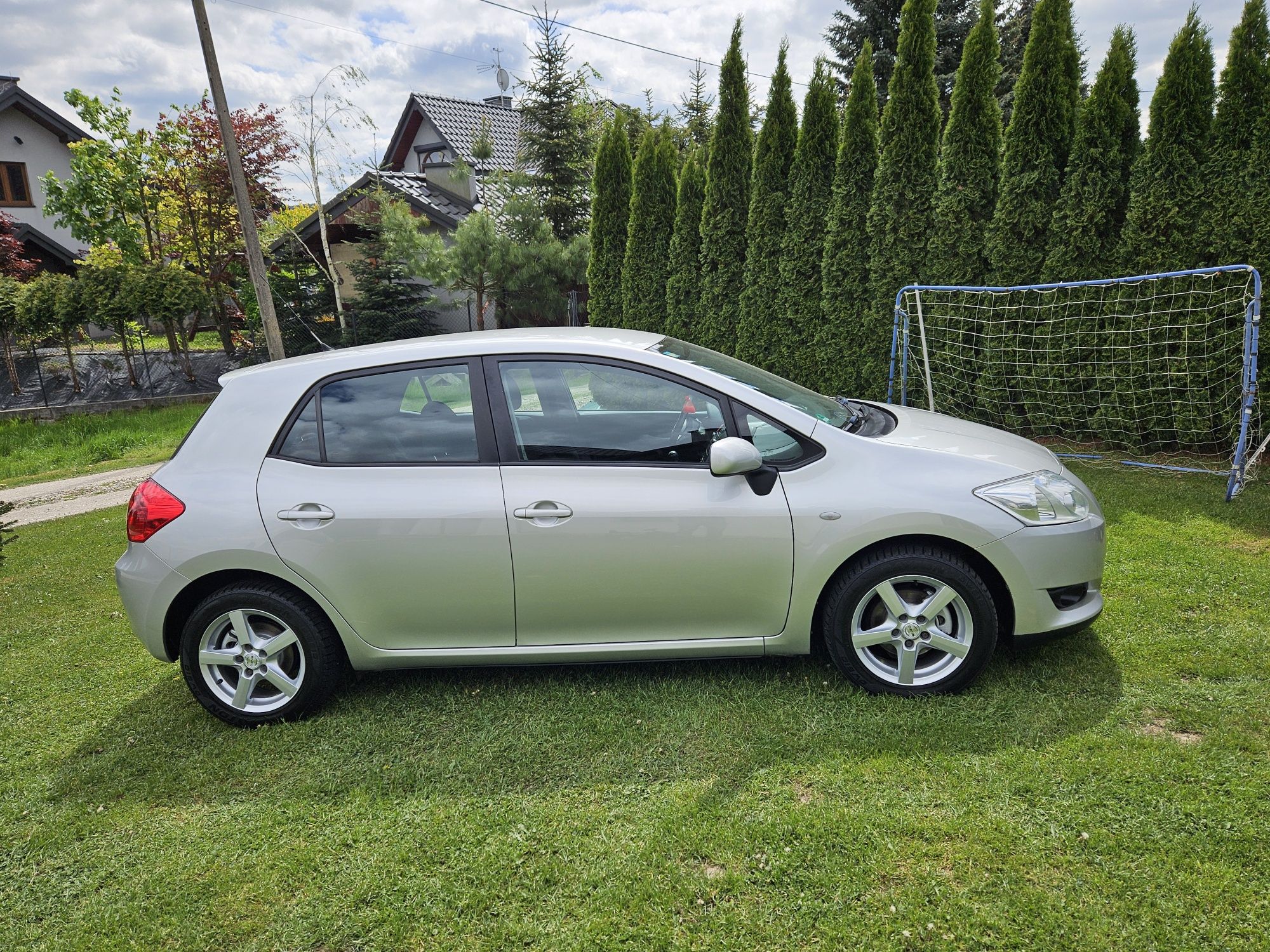 Auris 1.33 bezwypadkowy w bardzo dobrym stanie
