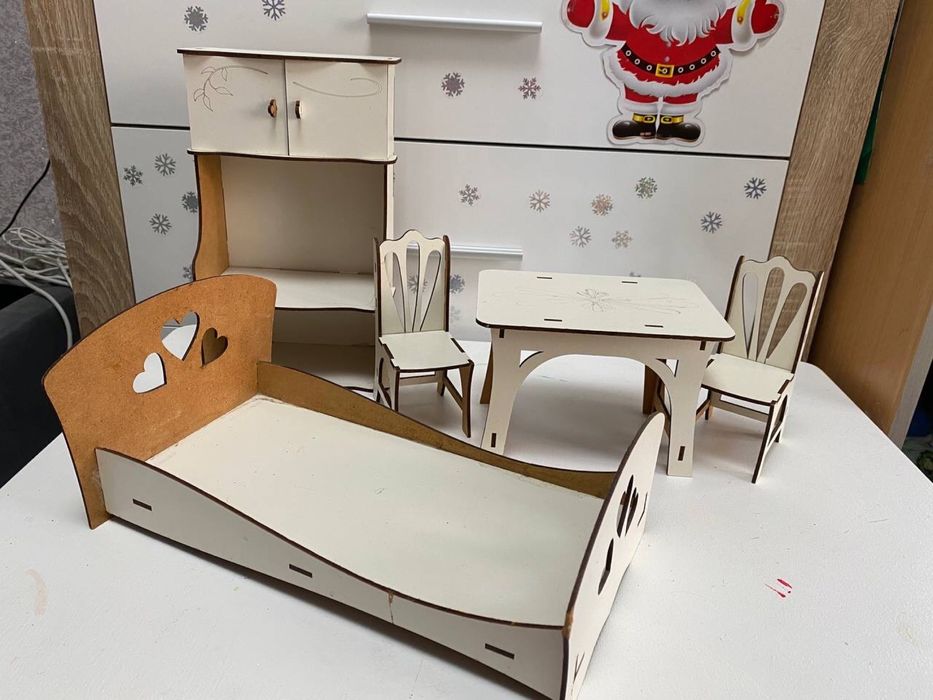 Меблі в ляльковий будинок, дерев‘яні іграшки