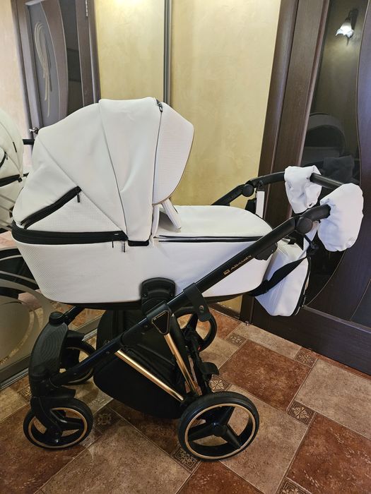 Коляска Adamex Cristiano CR-300 2 в 1