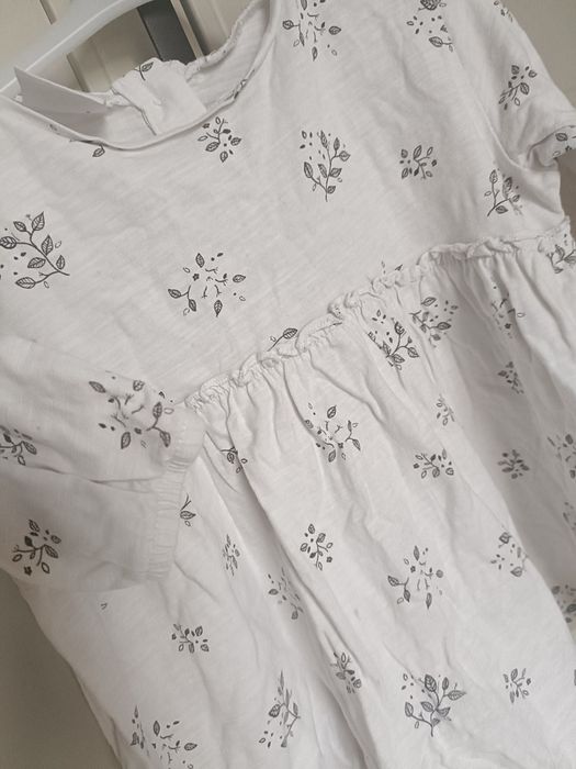 Bluzka tunika biala Zara 104 w kwiatki stan idealny jak nowa