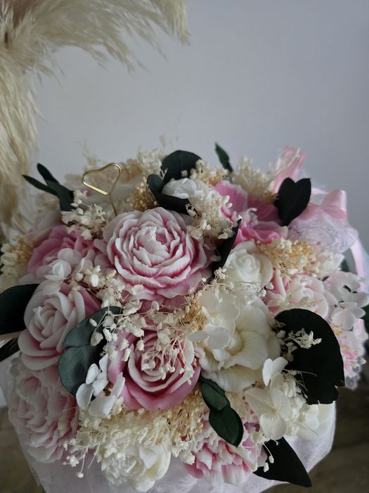 Flowerbox candlebox bukiet z wosku wieczny bukiet