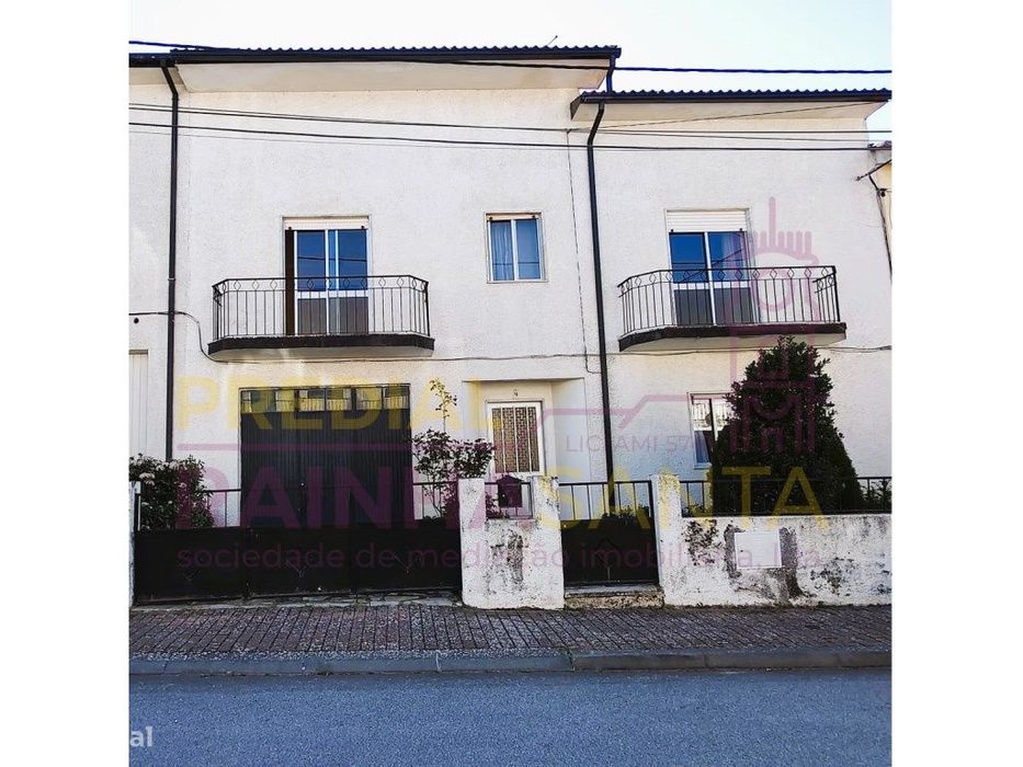 Moradia M4+1+garagem e sótão. Cidade da Guarda