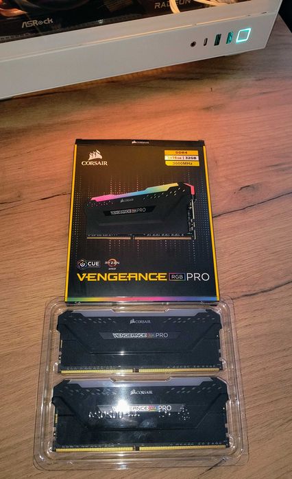 Corsair Venegance RGB PRO 2x16GB 3600MHz DDR4