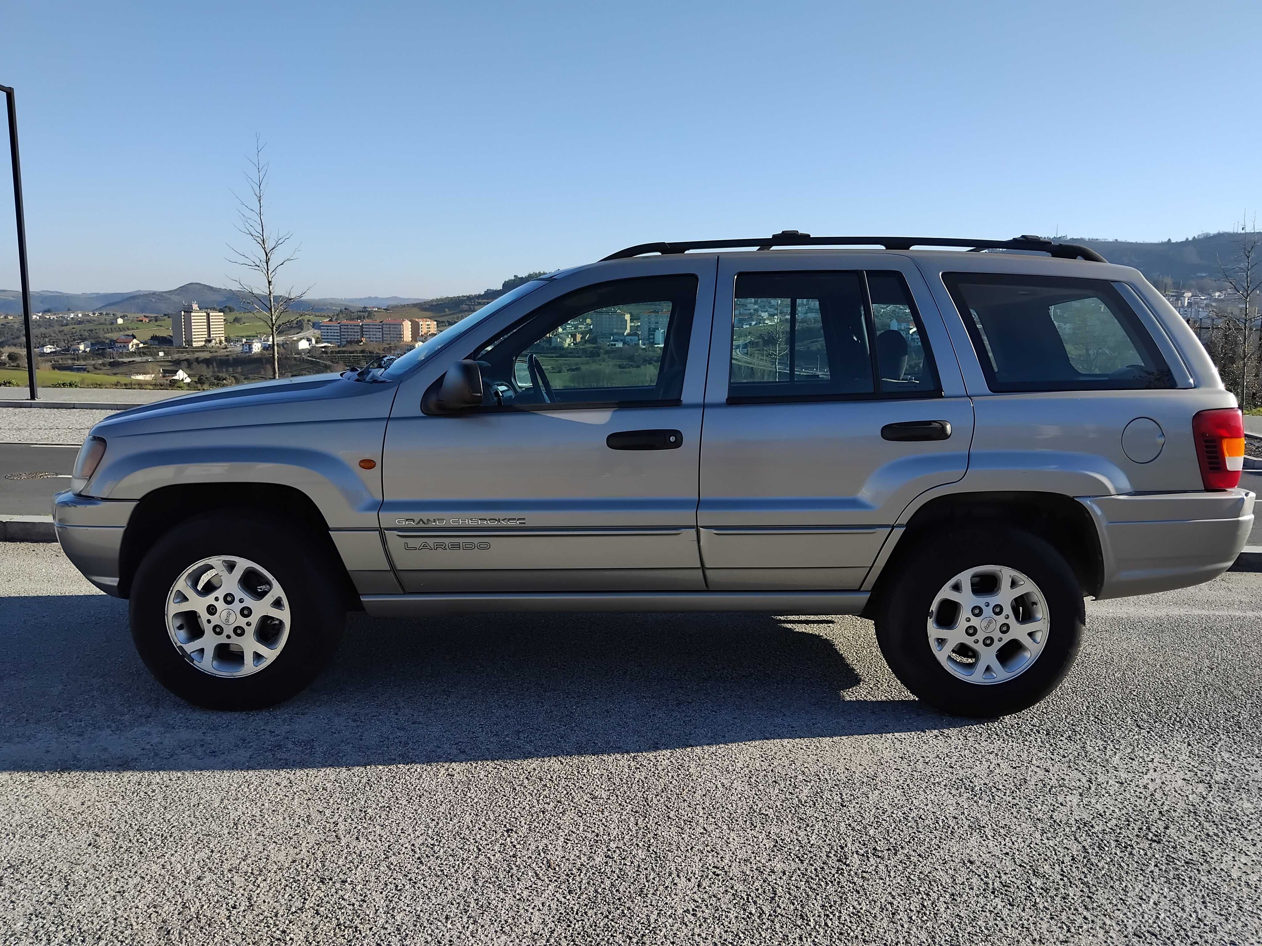 JEEP Grand Cherokee Laredo