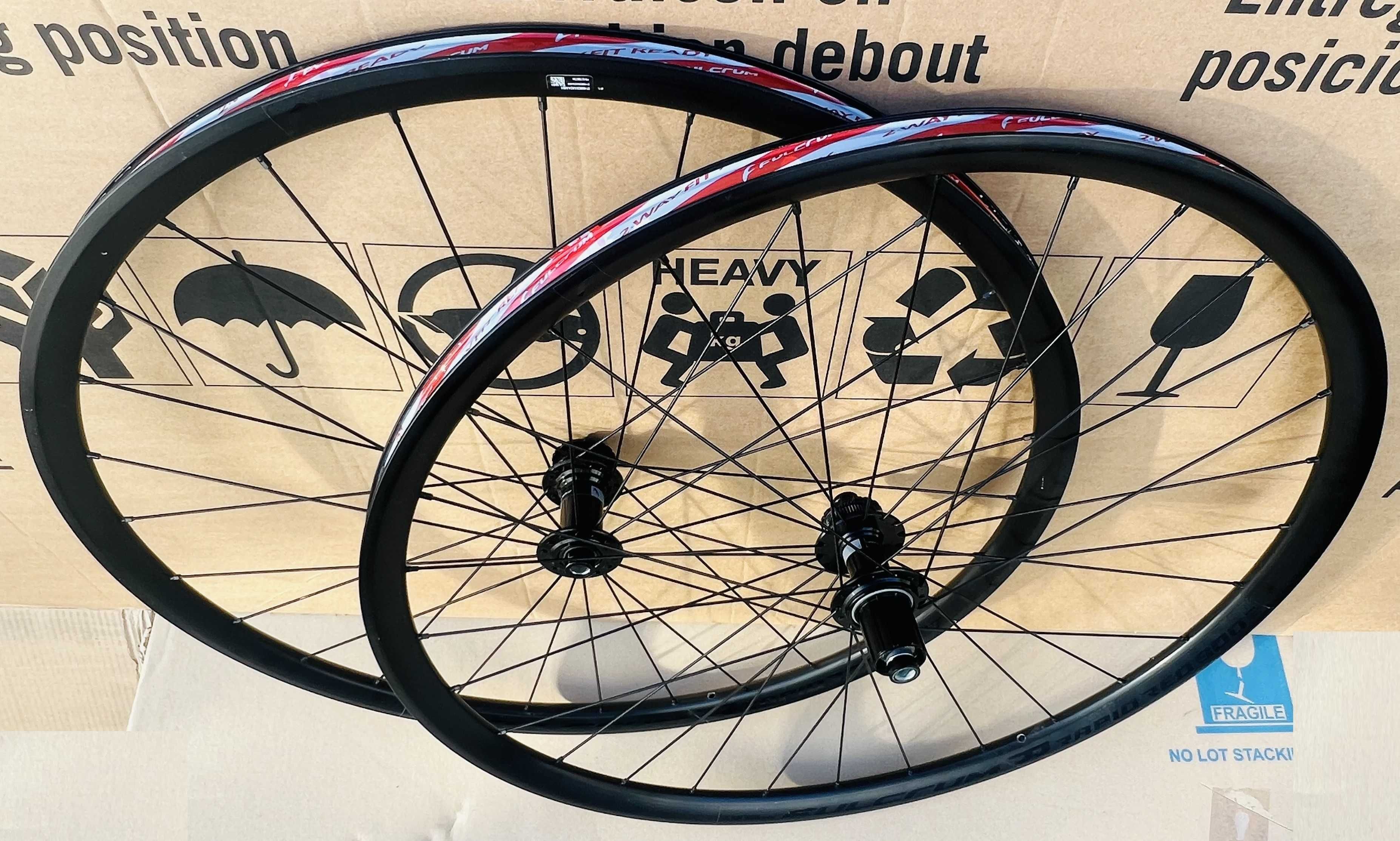 Koła FULCRUM RAPID RED 900 28" 100x12 142x12 Gravel SHIMANO 10/11/12s