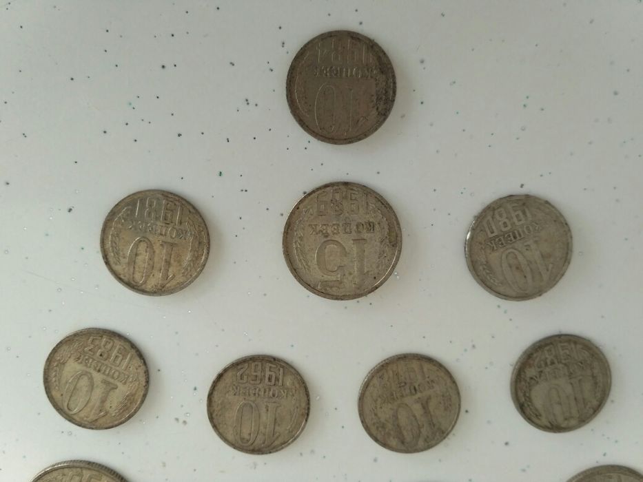 Копійки, монети СССР. 3 копейки 1983г, 15 копеек 1961г.