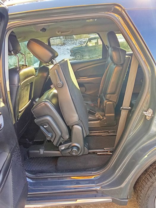 Продам 7-місний універсал Dodge Journey