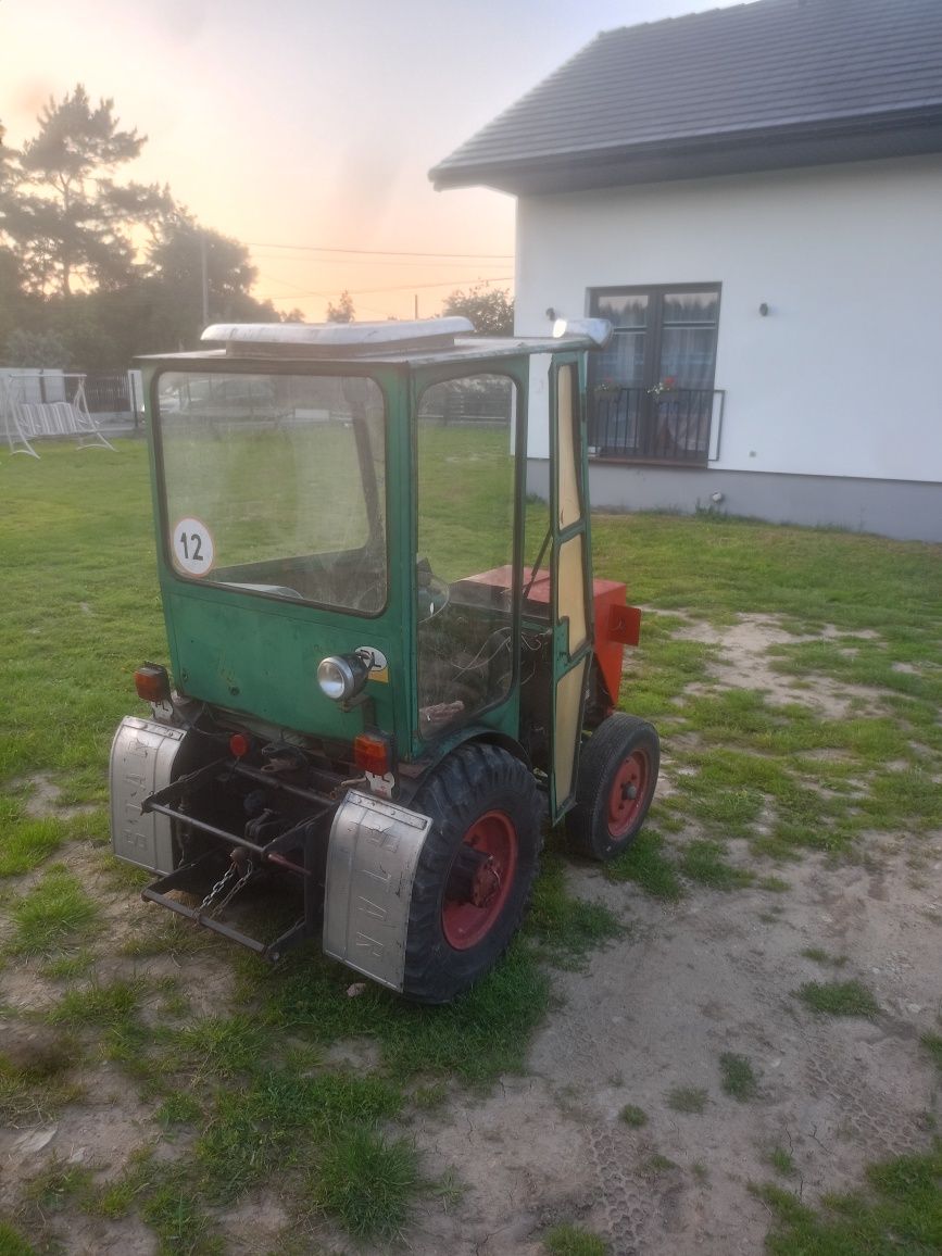 Traktorek Ciagniczek