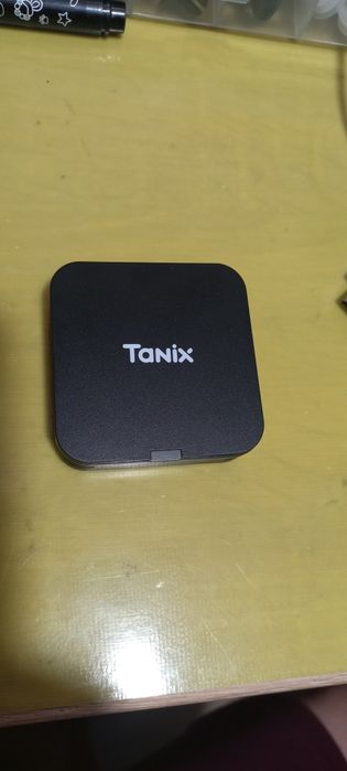 Приставка смарт TV  Tanix TX 1