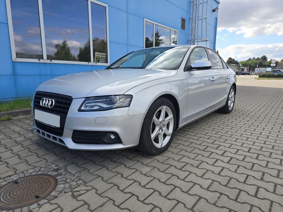 Audi A4 Limousine CAGA Oryginalny Lakier BiXenon Ledy Skóry Alkantara Navigacja IDEALNA