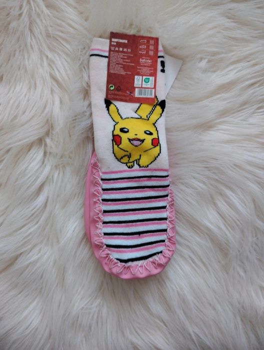 Nowe skarpetokapcie dla dziewczynki Pikachu 23/24
