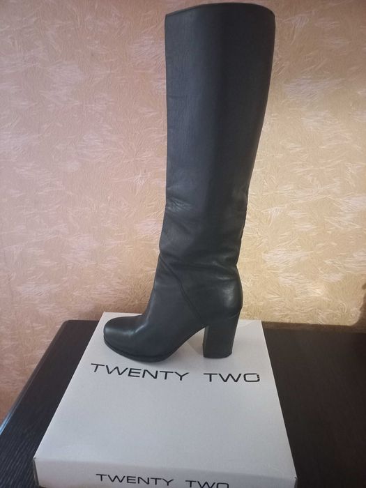 Жіночі чоботи з шкіри,39р