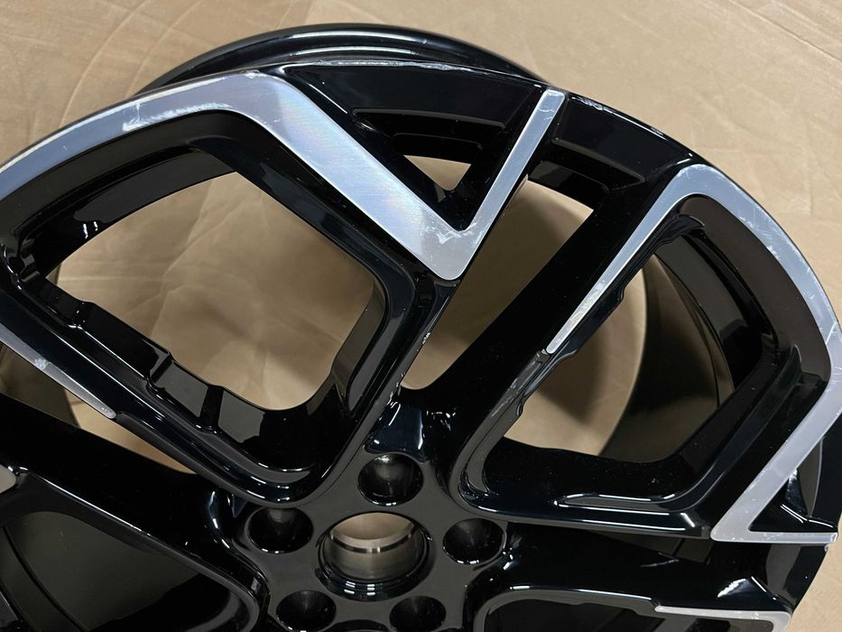 Felga VW York 8Jx19 ET45 2GV601025H / J / N 5x112