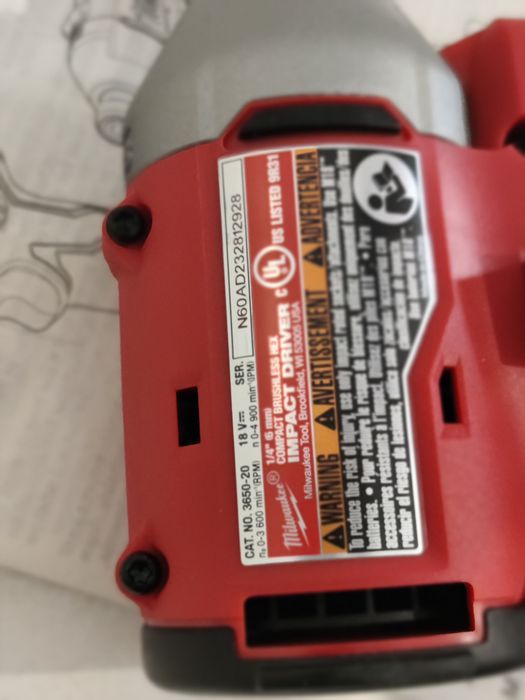 Milwaukee M18 brushless 3650-20 шуруповерт гайковерт Оригінал США