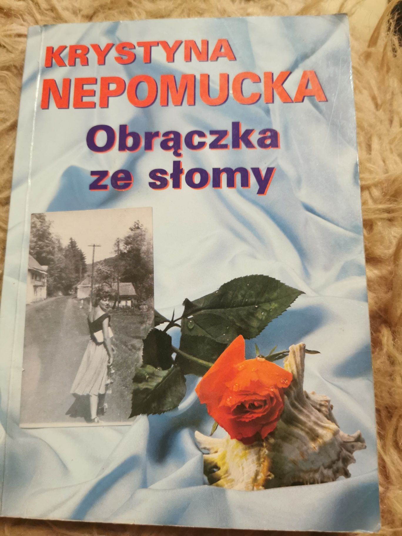Obrączka ze słomy Krystyna Nepomucka