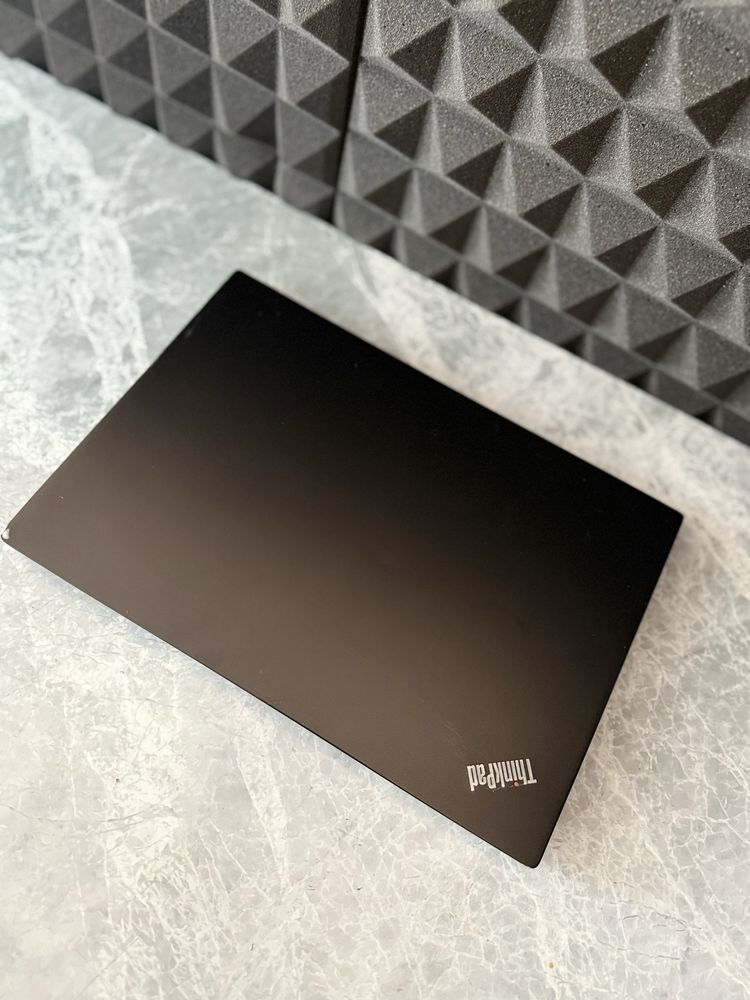 Ігровий Ноутбук Lenovo / 8GB DDR4 / intel i3 gen 8 / SSD m.2 nvme 256