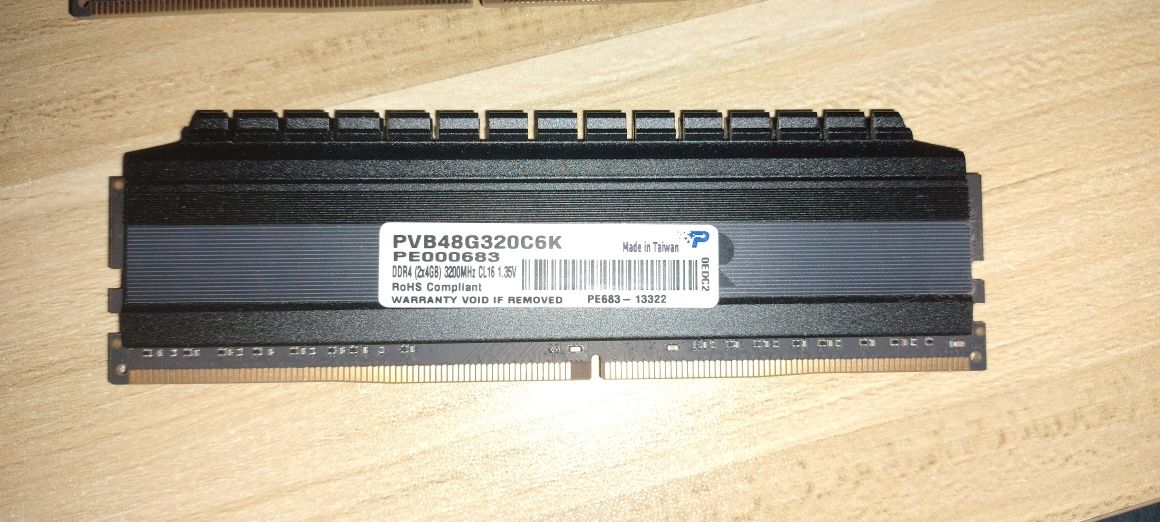 Pamięć RAM DDR4 3200MHz CL16 1.35V 2x4GB
