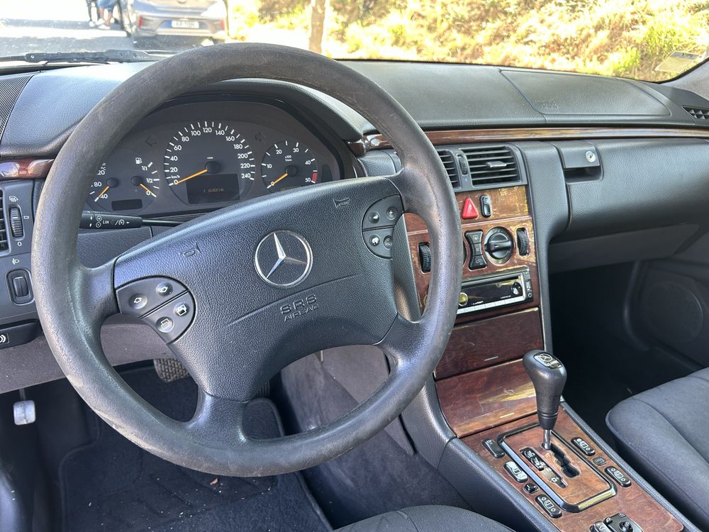 Mercedes E220cdi  elegance ano 2000