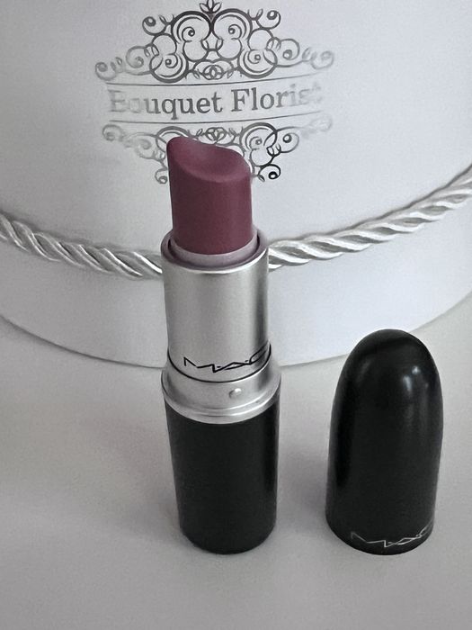 Pomadka szminka Mac Satin Lipstick 808 kolor Faux