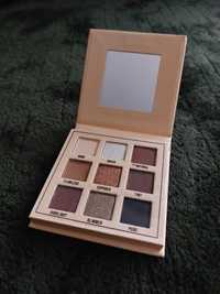 Paleta cieni makeup obsession Bare With