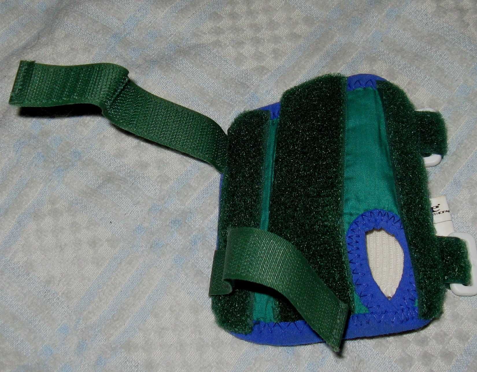 Лангета лучезапястная детская на левую руку Beagle