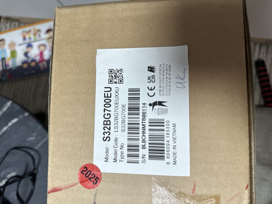 Monitor Samsung S32BG700 EU – stan jak nowy