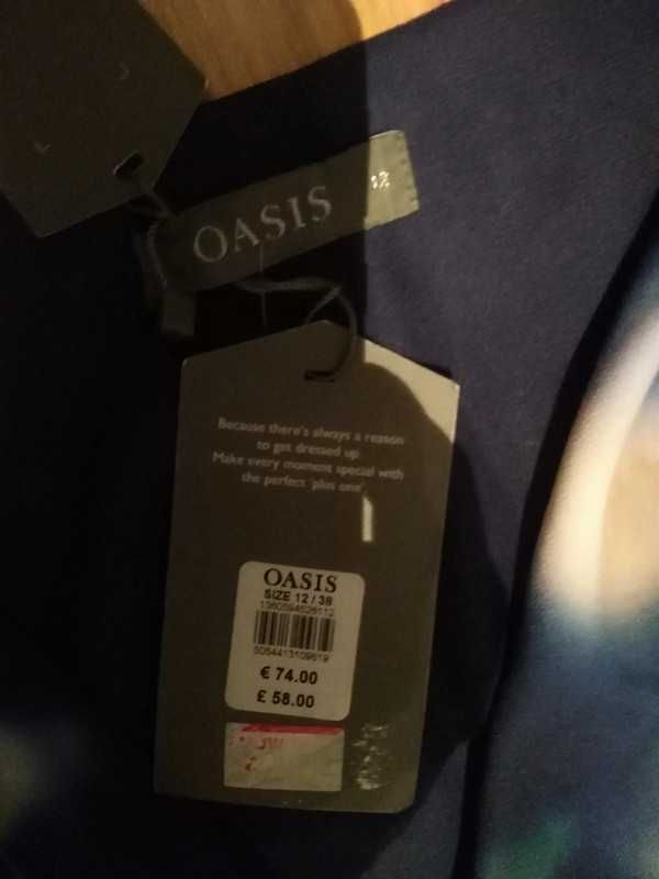 Nowa sukienka Oasis 12 M/L 38/40 kwiaty wzór trójwymiarowy print woda