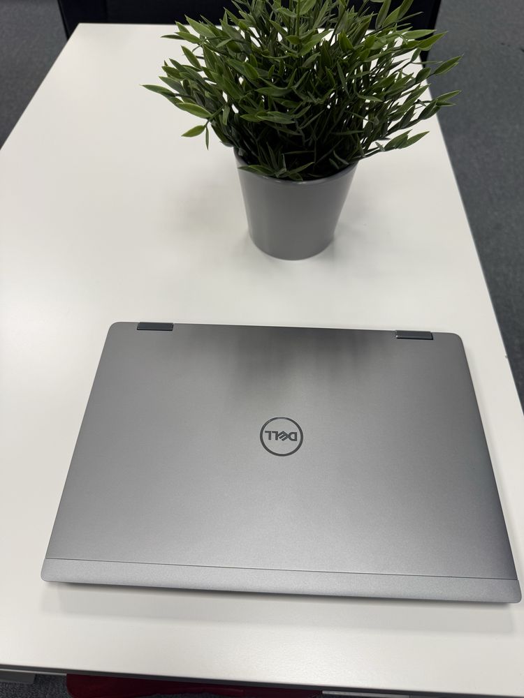 Dell Latitude 7350 i7 Ultra+ 32GB ddr5 + 1TB SSD flash + Windows11 PRO