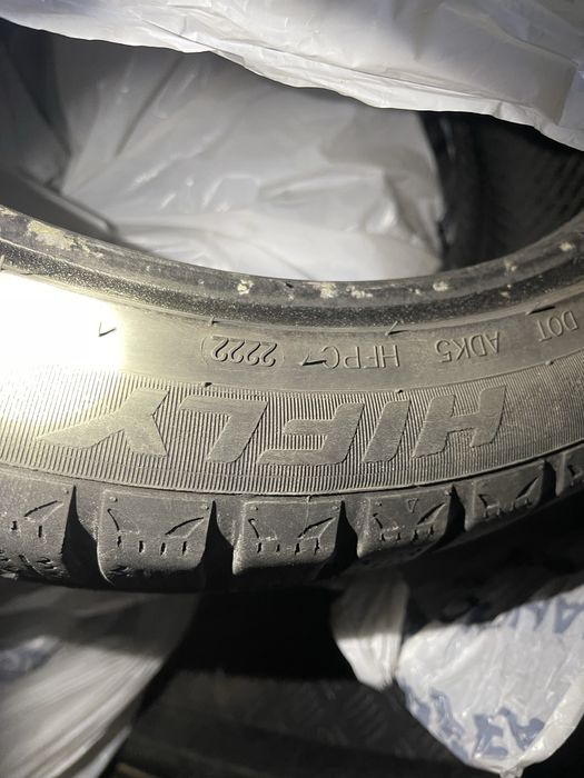 245/40/18 в дуже гарному стані 22року