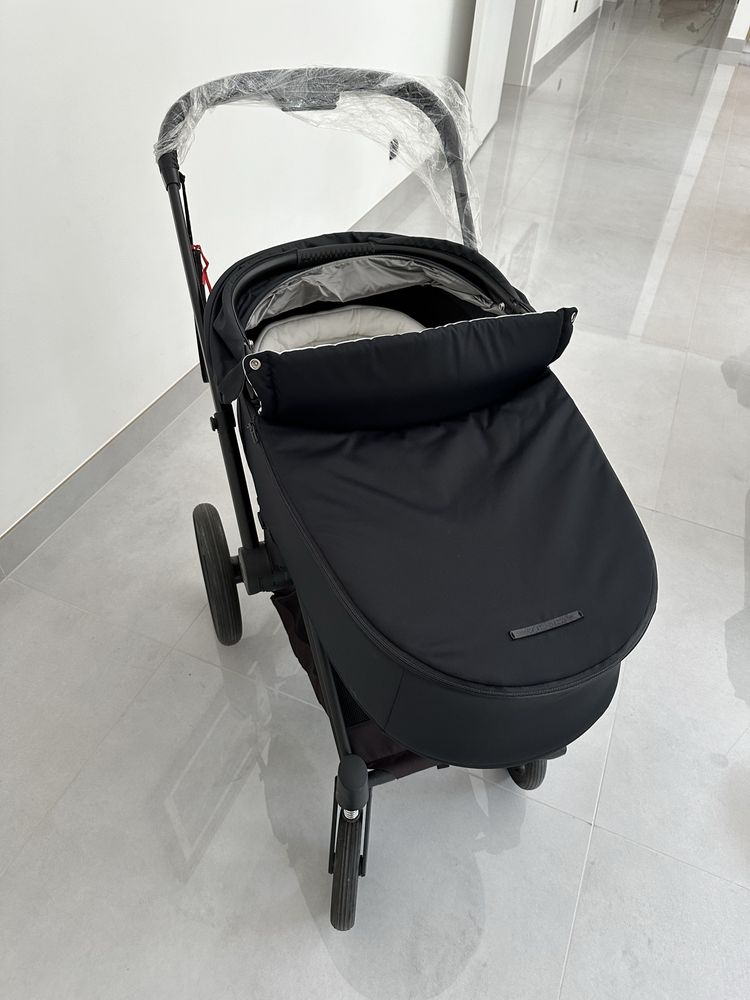 Cybex Priam Matt Black- zestaw