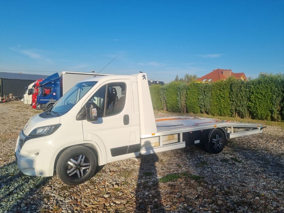 Autolaweta Wypożyczalnia samochodów, lawet Najazd POMOC DROGOWA