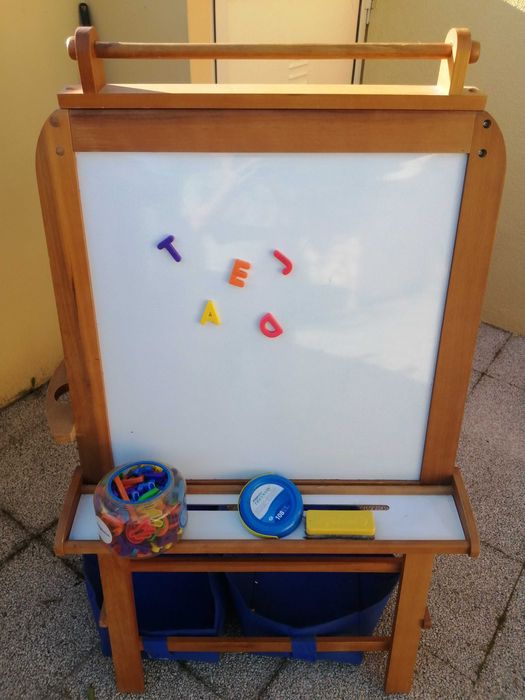 Quadro de giz 4 em 1
