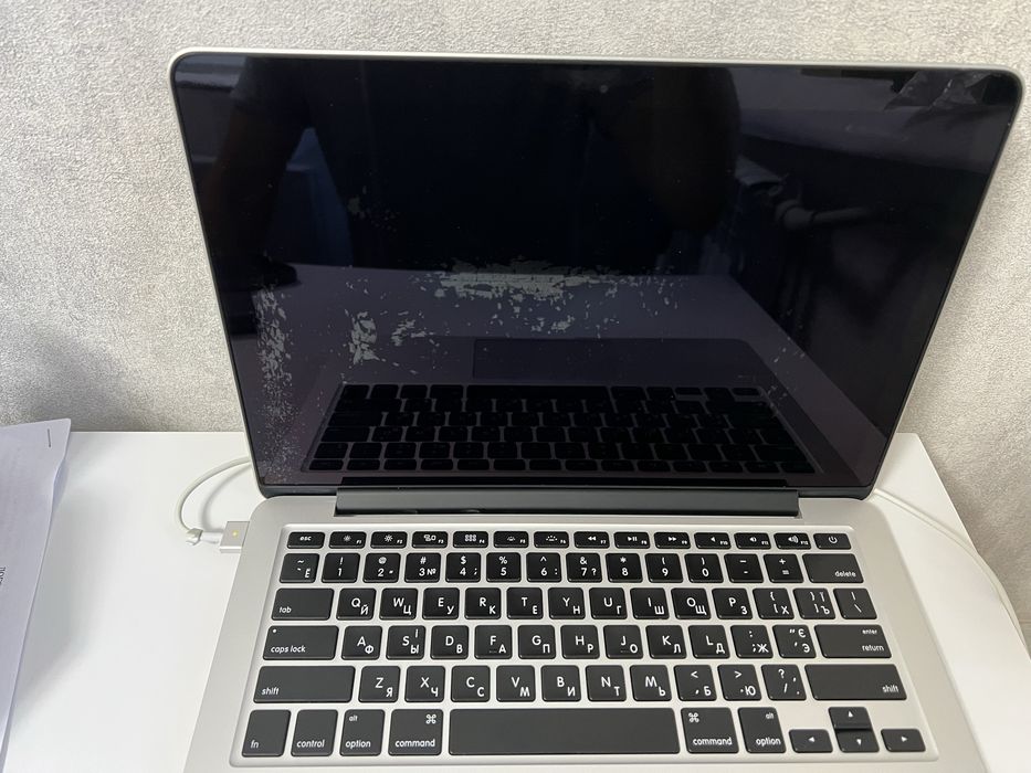 MacBook Pro 13 2015 16/256gb. Retina. Хорошее состояние. 621 цикл.