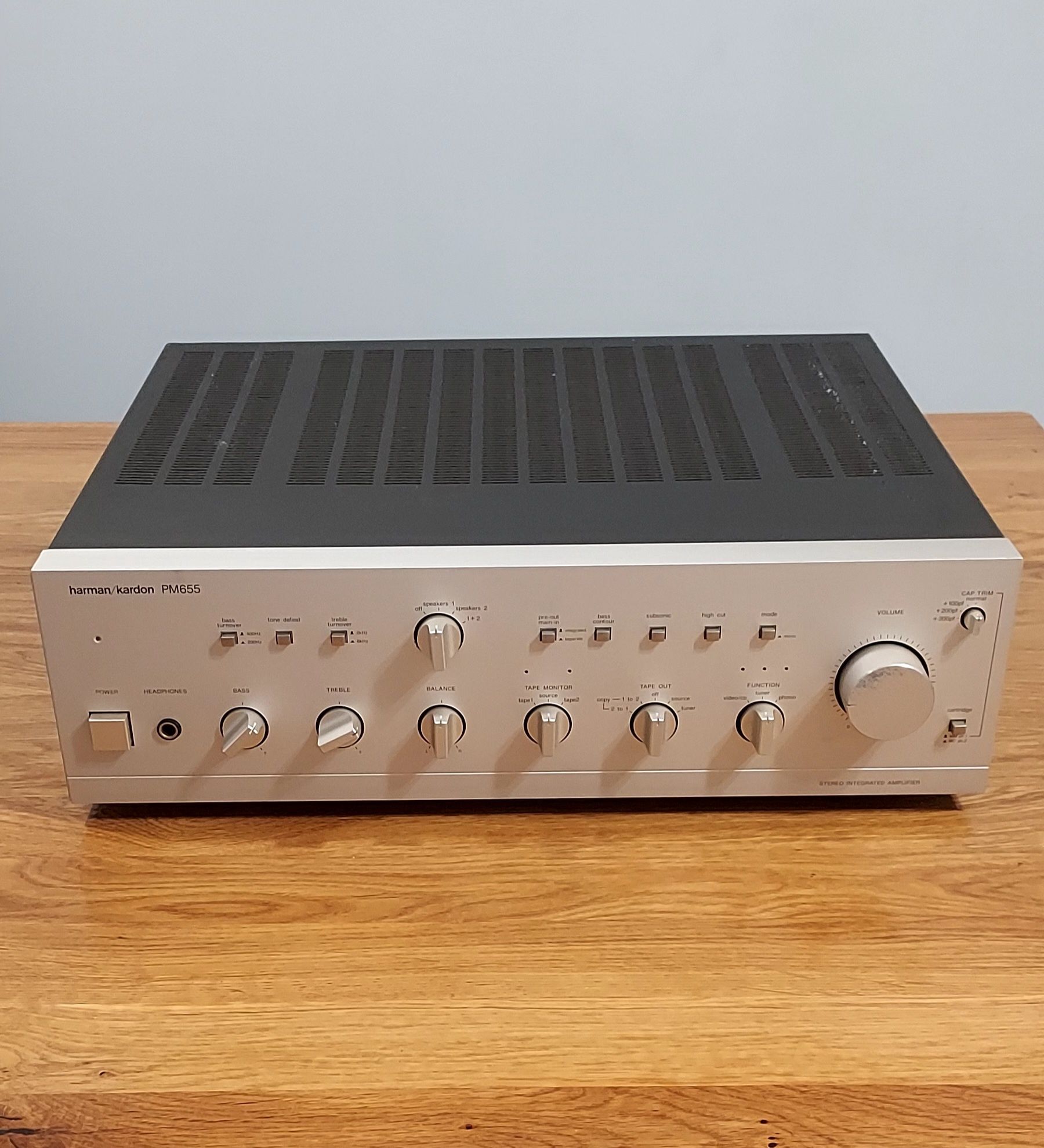 Solidny wzmacniacz Stereo Harman/Kardon PM-655