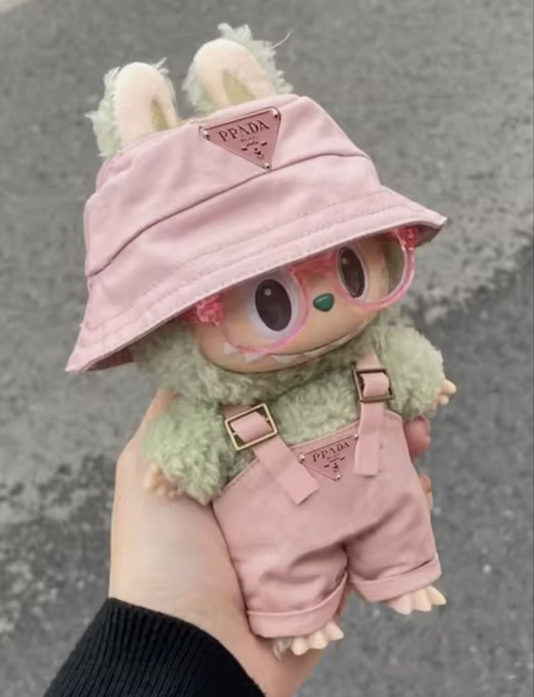Ubranka do labubu prada sukienki ogrodniczki
