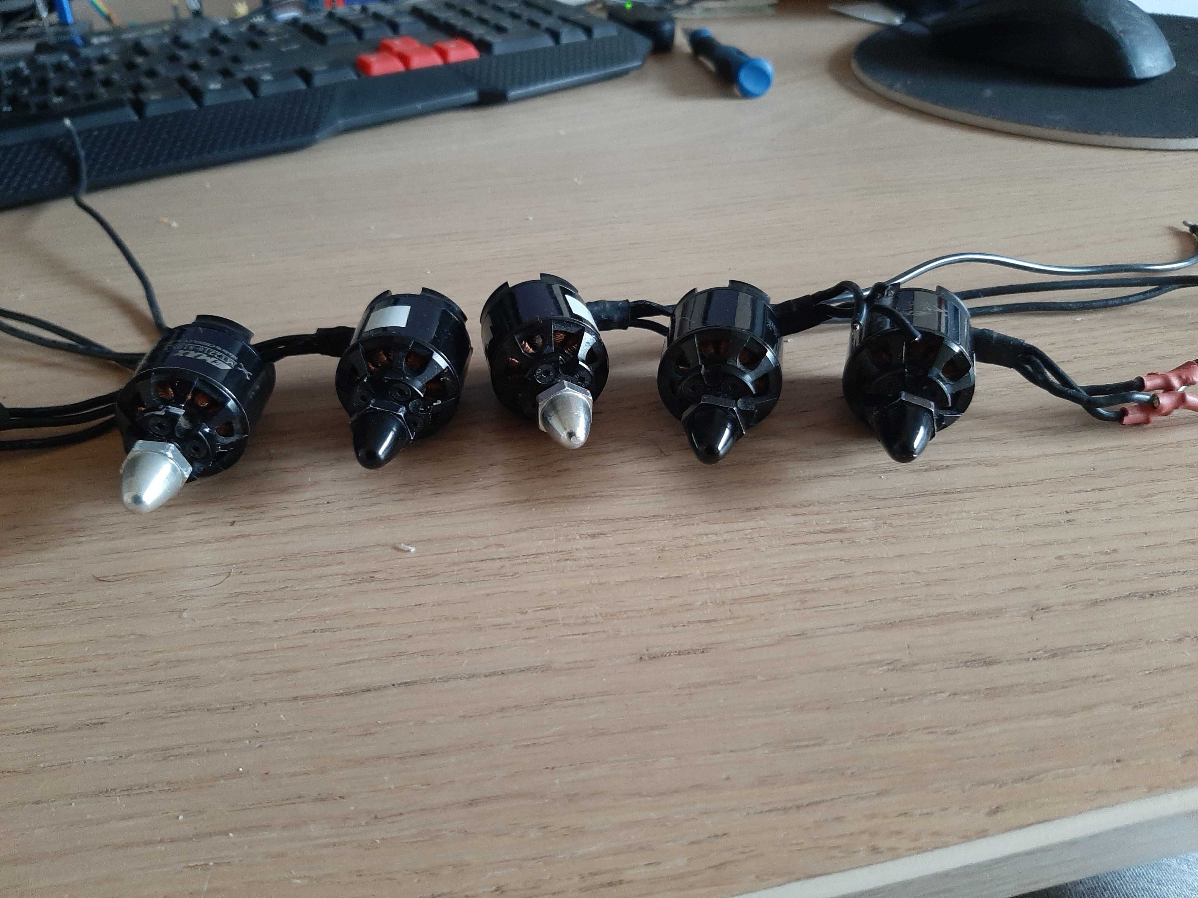 Silnik BLDC Emax MT2216 v1 4s 810KV 4szt do dronów samolotów wing