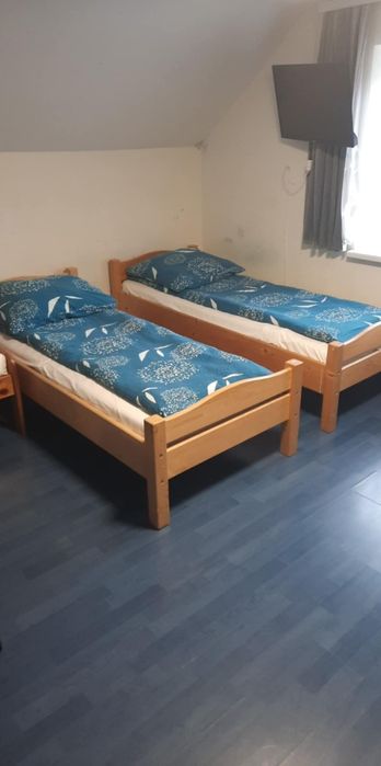 Noclegi od 50 zł | Pokoje z WiFi i parkingiem

Do dyspozycj