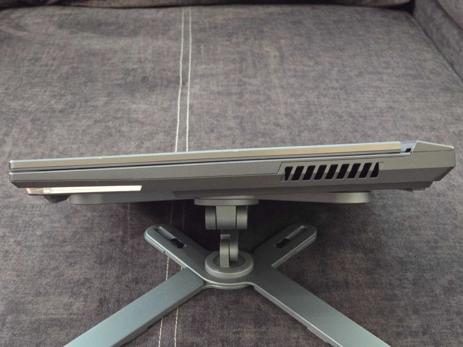 ASUS ROG Strix G17 (17" IPS 240Hz/ 7945HX/ 32DDR5/ 1Tb NVMe/ RTX4070)